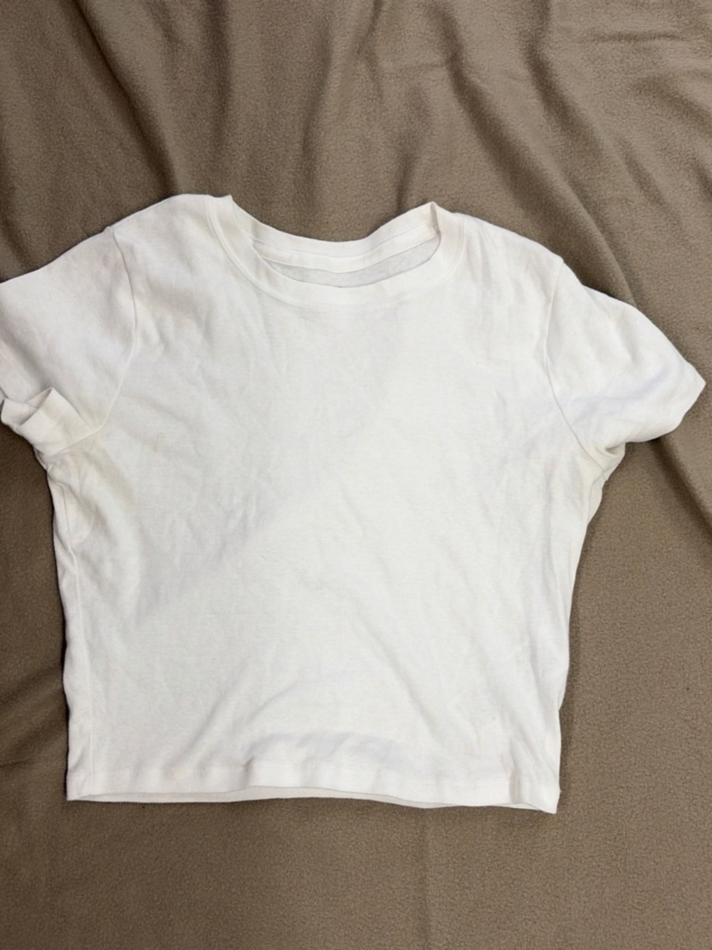 Hollister White Short Sleeve Crop Tee